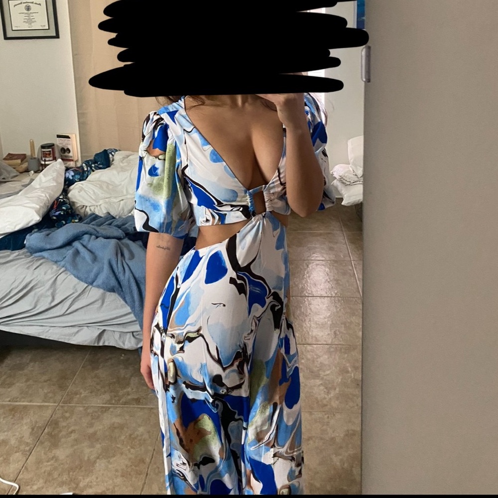 12th tribe Abstract Blue and White Maxi Dress
Worn two times, both for weddings